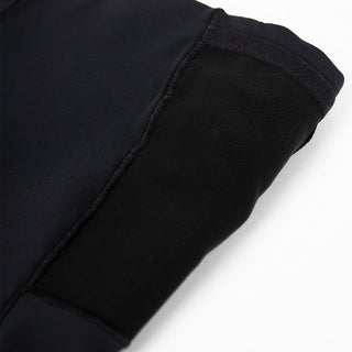 close up view of the mesh side pockets on the ciele athletics race ready and performance driven tights named CRGTight in shadowsphinx color
