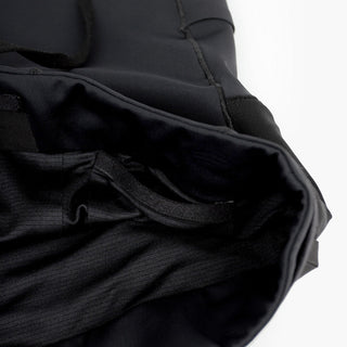 close up view of the welded key pocket on the ciele athletics race ready and performance driven tights named CRGTight in shadowsphinx color