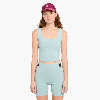 Model_Text: model is 5'8" and wears a small